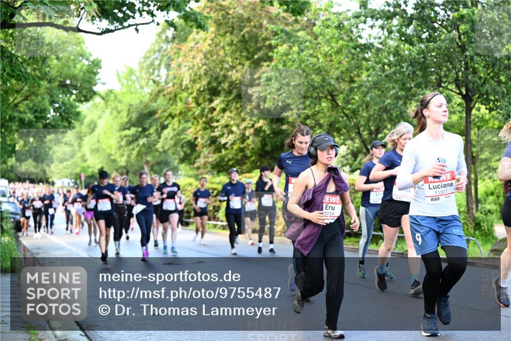 14.06.2026 - REWE Women's Run Dr. Thomas Lammeyer http://msf.ph/oto/9755487 14.06.2026 09:19:02 Laufen 10724, 57, 9, 11377 meine-sportfotos.de