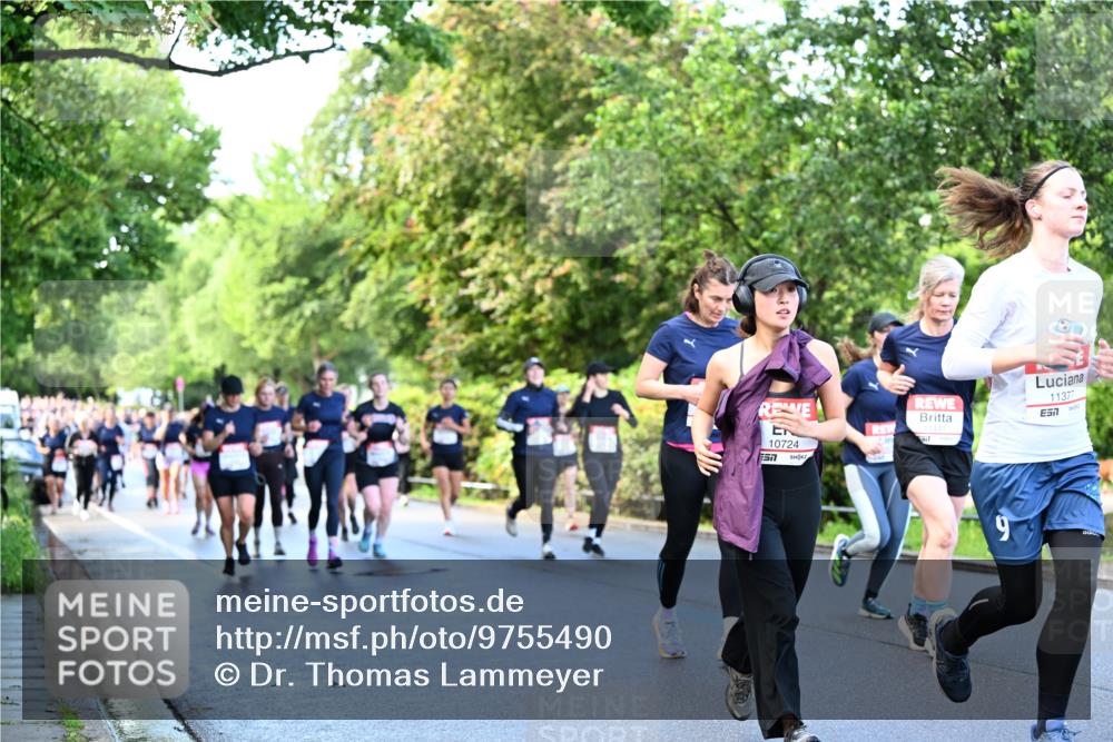 14.06.2026 - REWE Women's Run Dr. Thomas Lammeyer http://msf.ph/oto/9755490 14.06.2026 09:19:02 Laufen 10724, 5, 7, 11377, 57, 9 meine-sportfotos.de