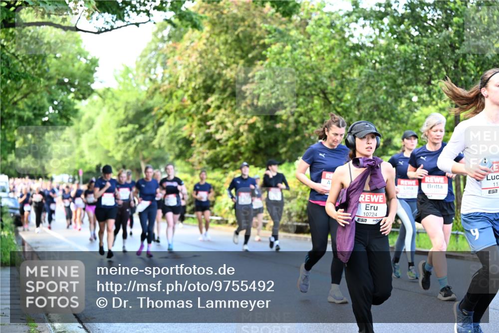 14.06.2026 - REWE Women's Run Dr. Thomas Lammeyer http://msf.ph/oto/9755492 14.06.2026 09:19:02 Laufen 10724, 11 meine-sportfotos.de