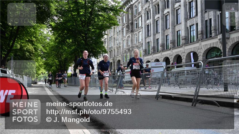 14.06.2026 - REWE Women's Run J. Mangold http://msf.ph/oto/9755493 14.06.2026 10:17:46 Ziel 10157, 10515, 10865, 10866, 11189, 11449 meine-sportfotos.de
