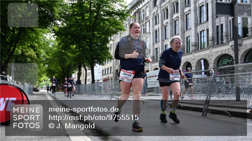 14.06.2026 - REWE Women's Run J. Mangold http://msf.ph/oto/9755515 14.06.2026 10:17:48 Ziel 10157, 10515, 10865, 10866, 11449 meine-sportfotos.de