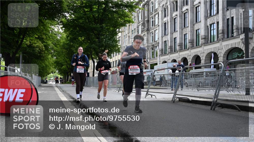 14.06.2026 - REWE Women's Run J. Mangold http://msf.ph/oto/9755530 14.06.2026 10:17:55 Ziel 10141, 10707, 10851, 11314 meine-sportfotos.de