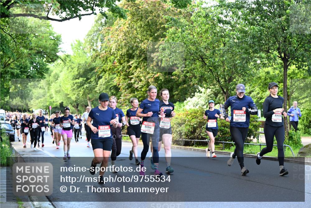 14.06.2026 - REWE Women's Run Dr. Thomas Lammeyer http://msf.ph/oto/9755534 14.06.2026 09:19:04 Laufen 10088, 57, 11110, 11477 meine-sportfotos.de