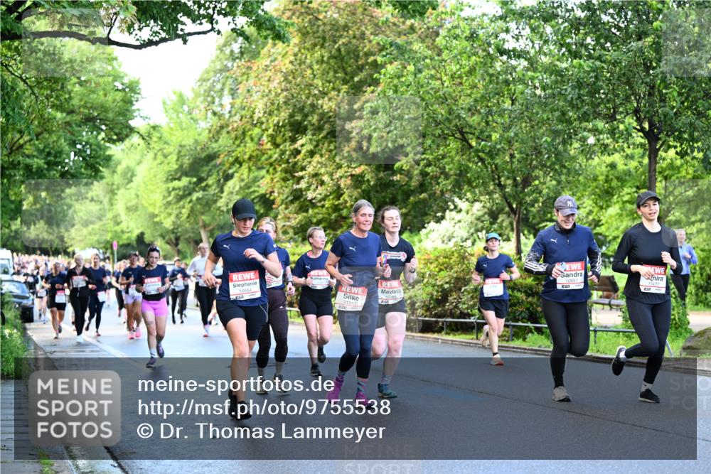 14.06.2026 - REWE Women's Run Dr. Thomas Lammeyer http://msf.ph/oto/9755538 14.06.2026 09:19:05 Laufen 10554, 11110, 10661, 11477 meine-sportfotos.de