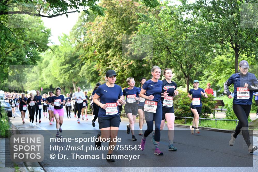 14.06.2026 - REWE Women's Run Dr. Thomas Lammeyer http://msf.ph/oto/9755543 14.06.2026 09:19:05 Laufen 10554, 11110, 57, 10088, 10661, 7 meine-sportfotos.de