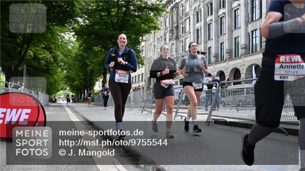 14.06.2026 - REWE Women's Run J. Mangold http://msf.ph/oto/9755544 14.06.2026 10:17:57 Ziel 10141, 10707, 10851, 11314 meine-sportfotos.de