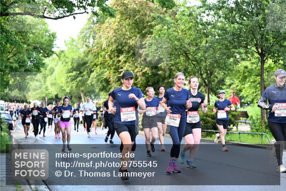 14.06.2026 - REWE Women's Run Dr. Thomas Lammeyer http://msf.ph/oto/9755545 14.06.2026 09:19:05 Laufen 10554, 7, 1068, 11110, 10088, 10661, 7 meine-sportfotos.de