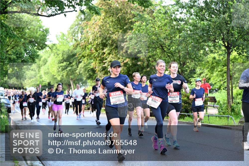 14.06.2026 - REWE Women's Run Dr. Thomas Lammeyer http://msf.ph/oto/9755548 14.06.2026 09:19:05 Laufen 10554, 11110, 57, 10088 meine-sportfotos.de