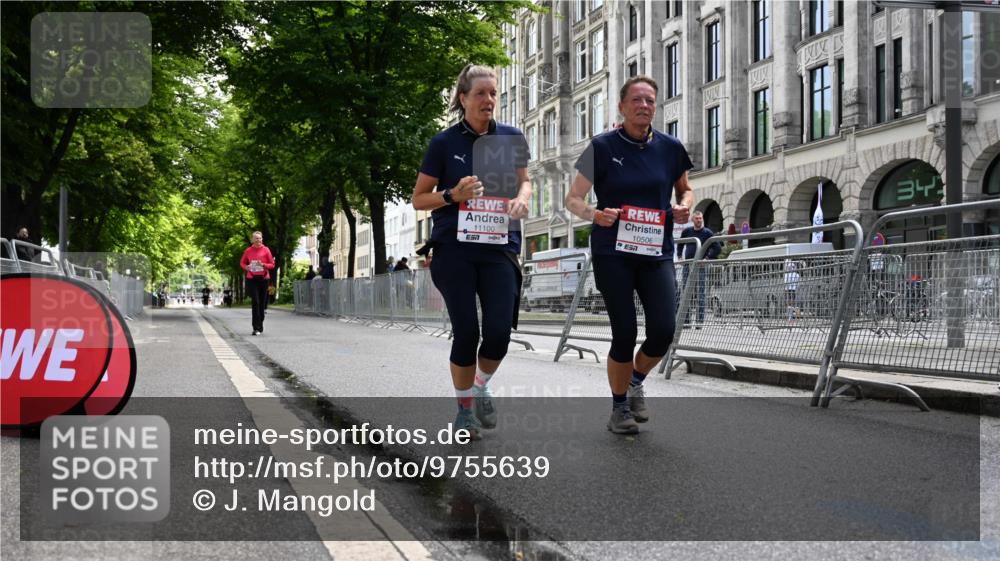 14.06.2026 - REWE Women's Run J. Mangold http://msf.ph/oto/9755639 14.06.2026 10:18:22 Ziel 10506, 11100 meine-sportfotos.de