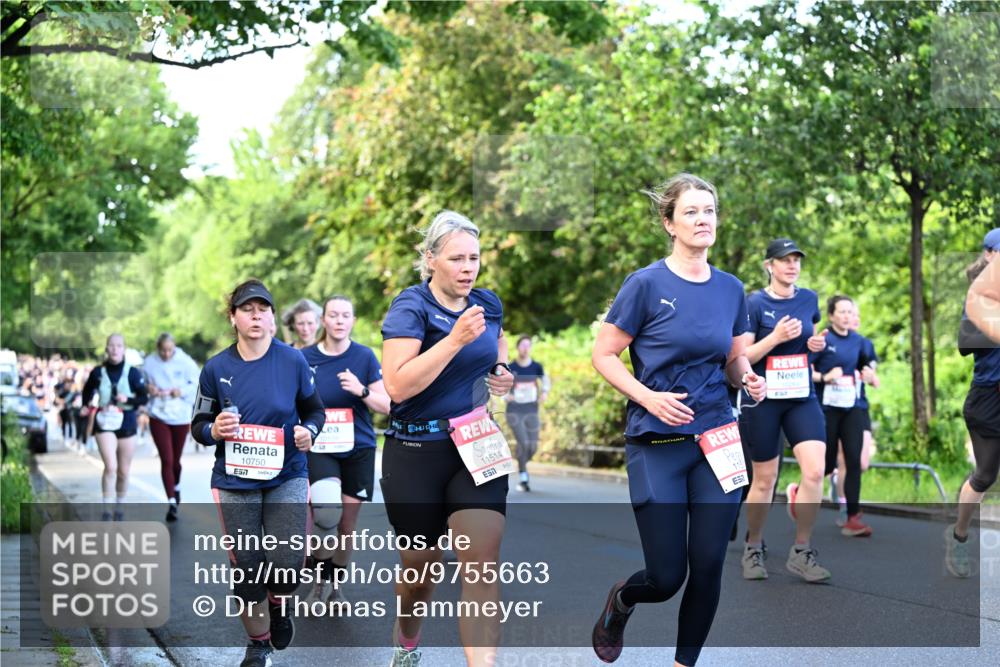 14.06.2026 - REWE Women's Run Dr. Thomas Lammeyer http://msf.ph/oto/9755663 14.06.2026 09:19:13 Laufen 10750, 7, 11514, 7, 57, 857 meine-sportfotos.de