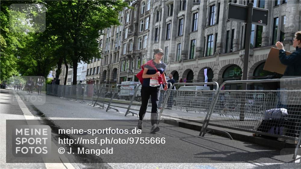 14.06.2026 - REWE Women's Run J. Mangold http://msf.ph/oto/9755666 14.06.2026 10:18:39 Ziel 11392 meine-sportfotos.de