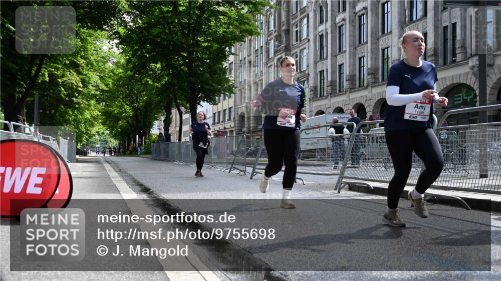 14.06.2026 - REWE Women's Run J. Mangold http://msf.ph/oto/9755698 14.06.2026 10:18:50 Ziel 10354, 11094, 11466 meine-sportfotos.de