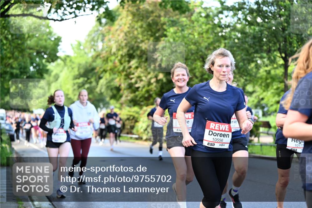 14.06.2026 - REWE Women's Run Dr. Thomas Lammeyer http://msf.ph/oto/9755702 14.06.2026 09:19:16 Laufen 10556, 7, 054, 10177, 57 meine-sportfotos.de