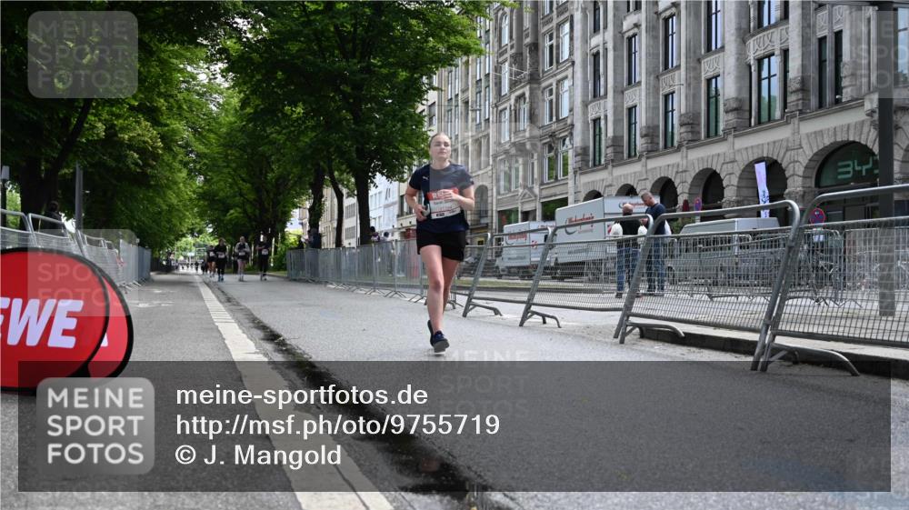 14.06.2026 - REWE Women's Run J. Mangold http://msf.ph/oto/9755719 14.06.2026 10:19:23 Ziel 11394 meine-sportfotos.de
