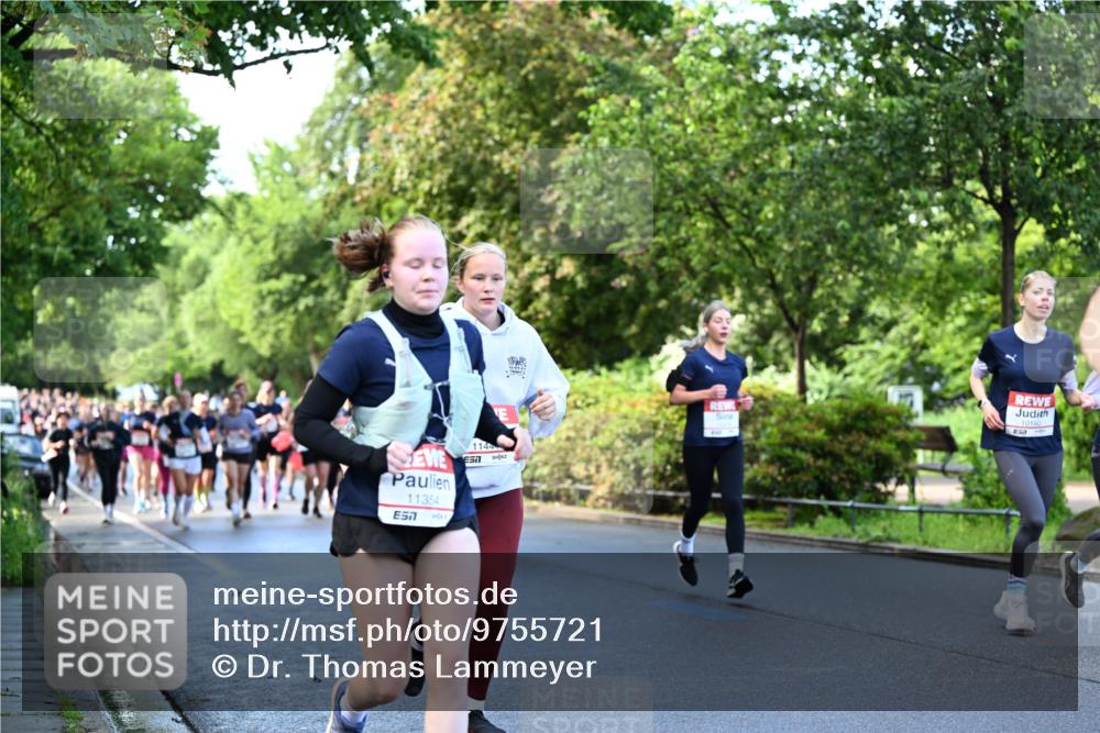 14.06.2026 - REWE Women's Run Dr. Thomas Lammeyer http://msf.ph/oto/9755721 14.06.2026 09:19:18 Laufen 1144, 11354, 7, 10190 meine-sportfotos.de
