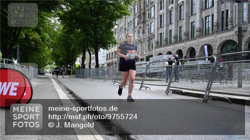 14.06.2026 - REWE Women's Run J. Mangold http://msf.ph/oto/9755724 14.06.2026 10:19:24 Ziel 11394 meine-sportfotos.de