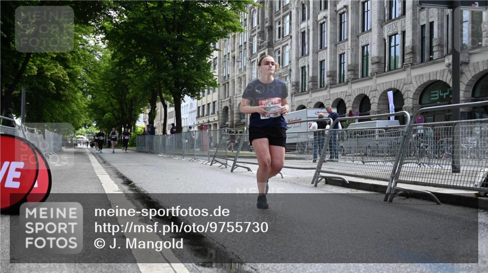 14.06.2026 - REWE Women's Run J. Mangold http://msf.ph/oto/9755730 14.06.2026 10:19:24 Ziel 11394 meine-sportfotos.de