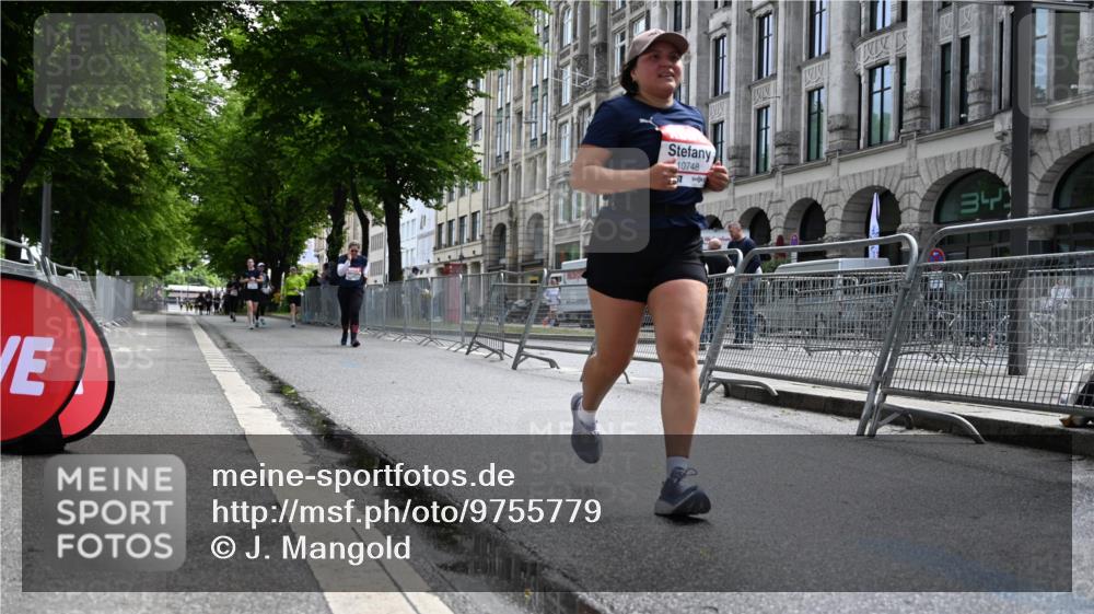 14.06.2026 - REWE Women's Run J. Mangold http://msf.ph/oto/9755779 14.06.2026 10:19:48 Ziel 10748 meine-sportfotos.de