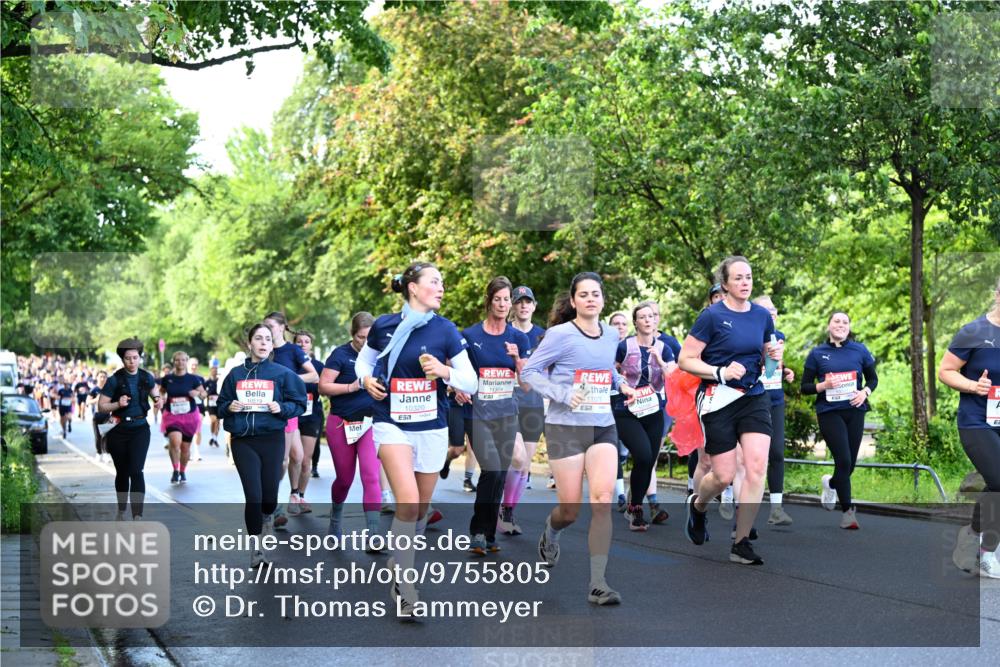 14.06.2026 - REWE Women's Run Dr. Thomas Lammeyer http://msf.ph/oto/9755805 14.06.2026 09:19:24 Laufen 10320, 11015, 7 meine-sportfotos.de