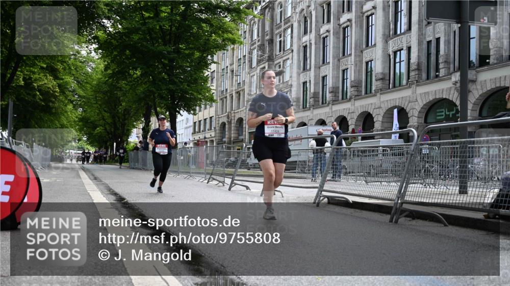14.06.2026 - REWE Women's Run J. Mangold http://msf.ph/oto/9755808 14.06.2026 10:20:00 Ziel 10446, 11028, 11215, 11216, 11424 meine-sportfotos.de
