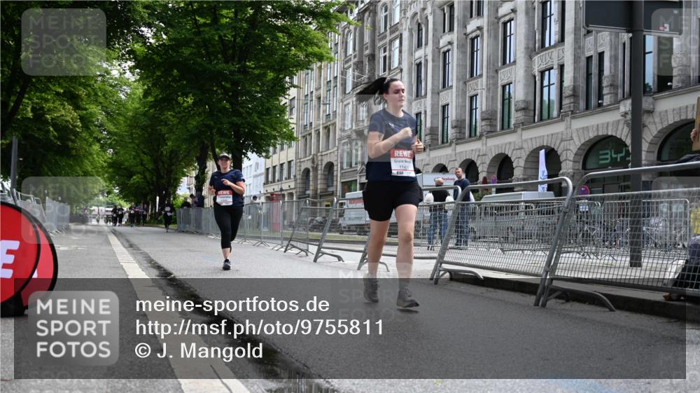 14.06.2026 - REWE Women's Run J. Mangold http://msf.ph/oto/9755811 14.06.2026 10:20:00 Ziel 10446, 11028, 11215, 11216, 11424 meine-sportfotos.de