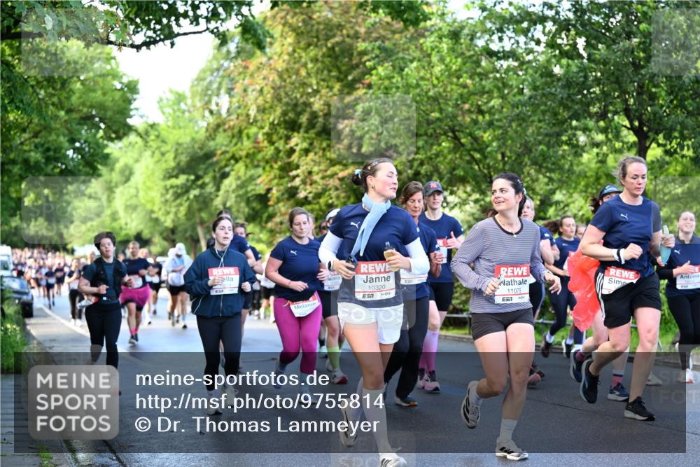 14.06.2026 - REWE Women's Run Dr. Thomas Lammeyer http://msf.ph/oto/9755814 14.06.2026 09:19:24 Laufen 10320, 11075, 57 meine-sportfotos.de