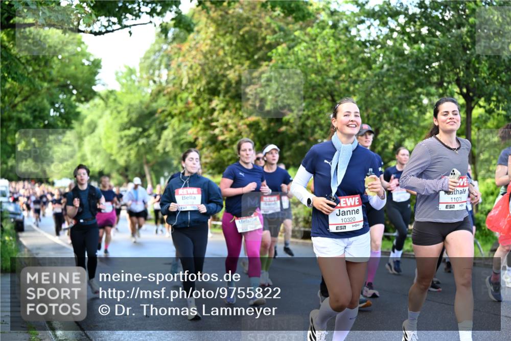 14.06.2026 - REWE Women's Run Dr. Thomas Lammeyer http://msf.ph/oto/9755822 14.06.2026 09:19:25 Laufen 10320, 7, 11075, 7 meine-sportfotos.de