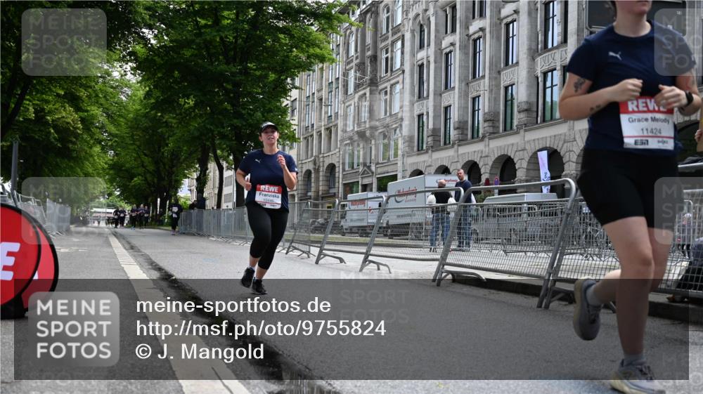 14.06.2026 - REWE Women's Run J. Mangold http://msf.ph/oto/9755824 14.06.2026 10:20:01 Ziel 10446, 11215, 11216, 11424 meine-sportfotos.de