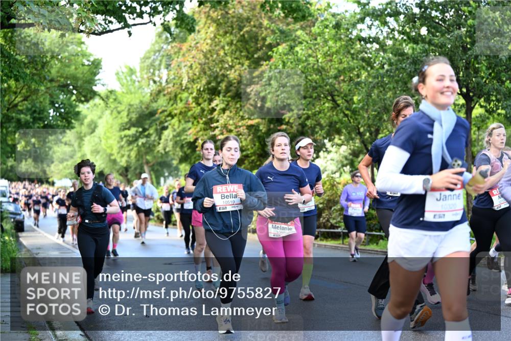 14.06.2026 - REWE Women's Run Dr. Thomas Lammeyer http://msf.ph/oto/9755827 14.06.2026 09:19:25 Laufen 10519, 7, 10079, 3, 10000, 10708 meine-sportfotos.de