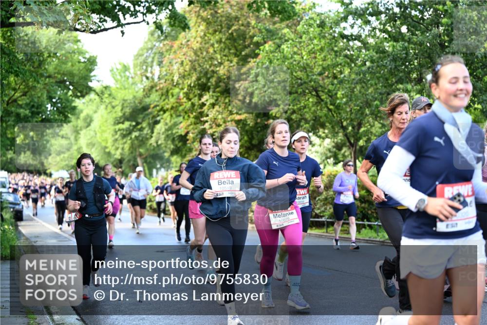 14.06.2026 - REWE Women's Run Dr. Thomas Lammeyer http://msf.ph/oto/9755830 14.06.2026 09:19:26 Laufen 10519, 57, 8, 10076 meine-sportfotos.de
