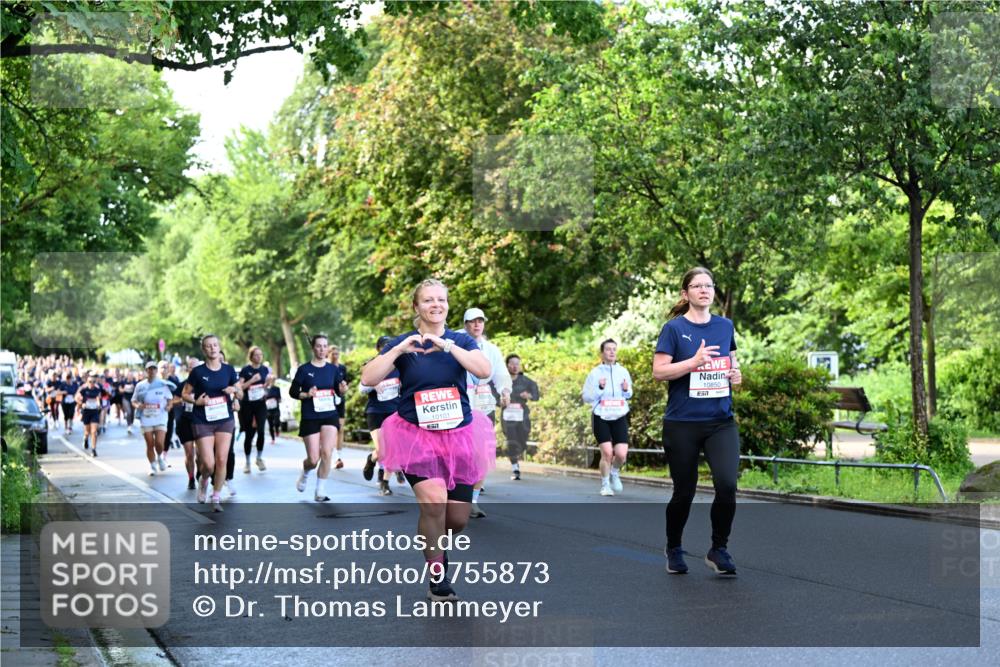 14.06.2026 - REWE Women's Run Dr. Thomas Lammeyer http://msf.ph/oto/9755873 14.06.2026 09:19:29 Laufen 10101, 657, 10850 meine-sportfotos.de