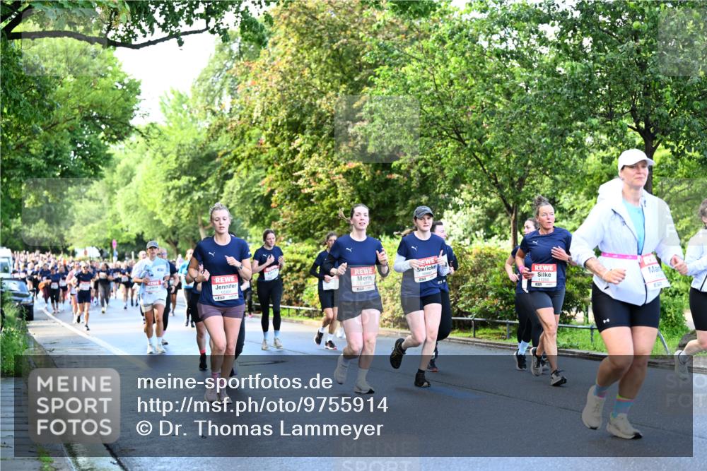 14.06.2026 - REWE Women's Run Dr. Thomas Lammeyer http://msf.ph/oto/9755914 14.06.2026 09:19:32 Laufen 10301 meine-sportfotos.de