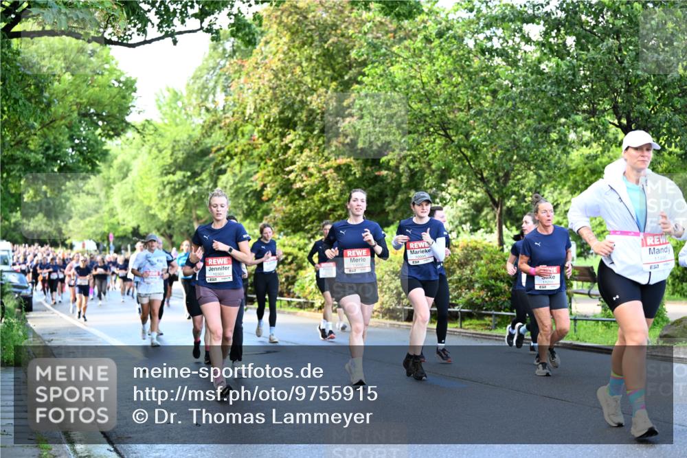 14.06.2026 - REWE Women's Run Dr. Thomas Lammeyer http://msf.ph/oto/9755915 14.06.2026 09:19:32 Laufen 11446, 57 meine-sportfotos.de
