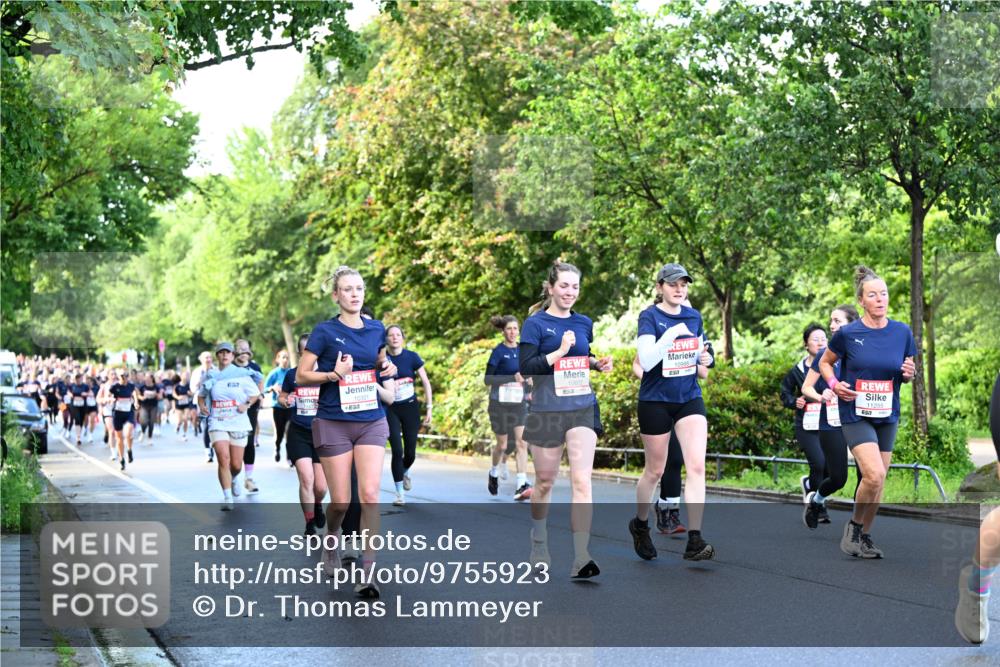 14.06.2026 - REWE Women's Run Dr. Thomas Lammeyer http://msf.ph/oto/9755923 14.06.2026 09:19:32 Laufen 10995, 10602, 57, 11255, 57 meine-sportfotos.de