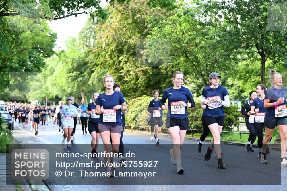 14.06.2026 - REWE Women's Run Dr. Thomas Lammeyer http://msf.ph/oto/9755927 14.06.2026 09:19:33 Laufen 10301, 57, 10602, 551, 10995, 10341, 11255 meine-sportfotos.de