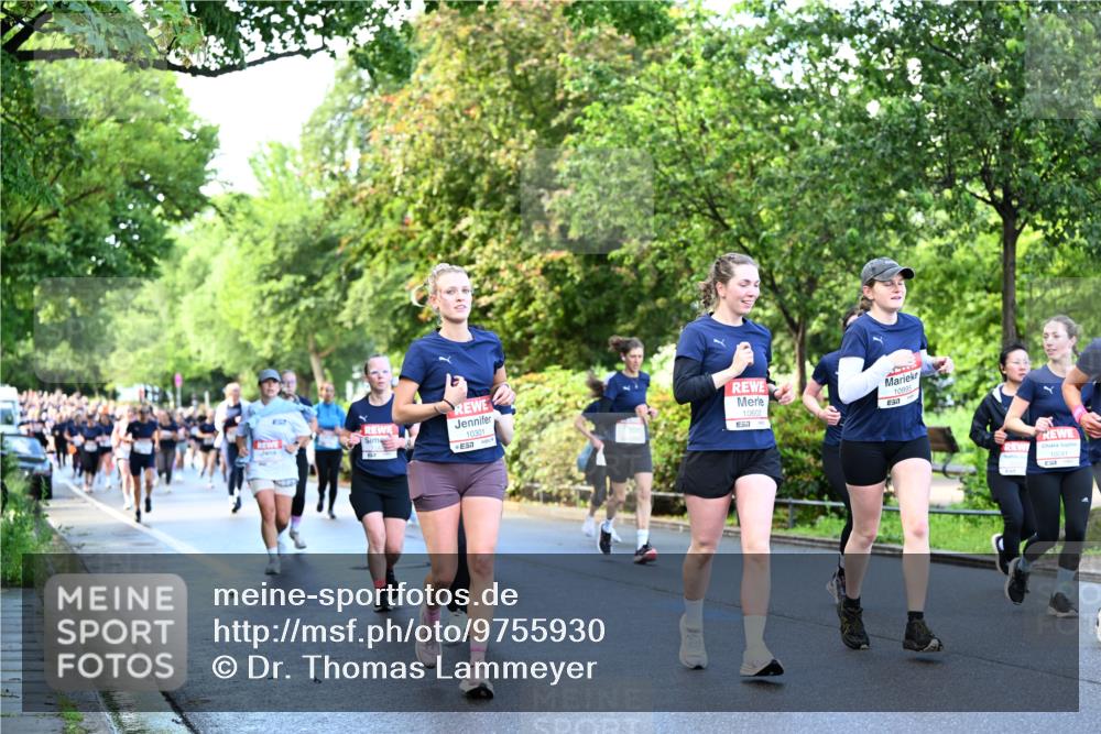 14.06.2026 - REWE Women's Run Dr. Thomas Lammeyer http://msf.ph/oto/9755930 14.06.2026 09:19:33 Laufen 10301, 10602, 57, 10995 meine-sportfotos.de