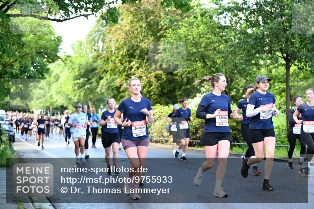 14.06.2026 - REWE Women's Run Dr. Thomas Lammeyer http://msf.ph/oto/9755933 14.06.2026 09:19:33 Laufen 10301, 10602, 10995, 657, 10341 meine-sportfotos.de