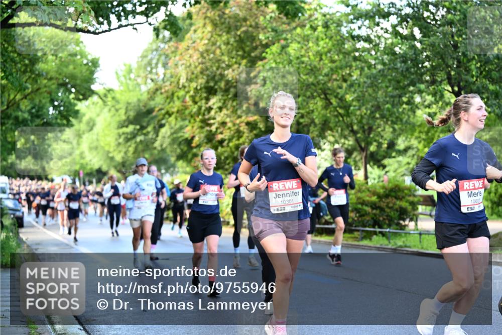 14.06.2026 - REWE Women's Run Dr. Thomas Lammeyer http://msf.ph/oto/9755946 14.06.2026 09:19:34 Laufen 10301, 7, 10602, 57 meine-sportfotos.de