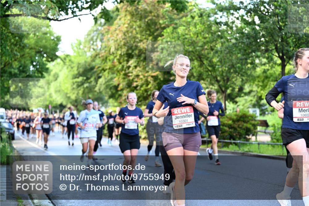 14.06.2026 - REWE Women's Run Dr. Thomas Lammeyer http://msf.ph/oto/9755949 14.06.2026 09:19:34 Laufen 10301, 7, 10602, 7 meine-sportfotos.de