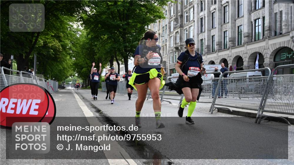 14.06.2026 - REWE Women's Run J. Mangold http://msf.ph/oto/9755953 14.06.2026 10:21:05 Ziel 10212, 10520, 10607, 10714, 11249, 11256 meine-sportfotos.de