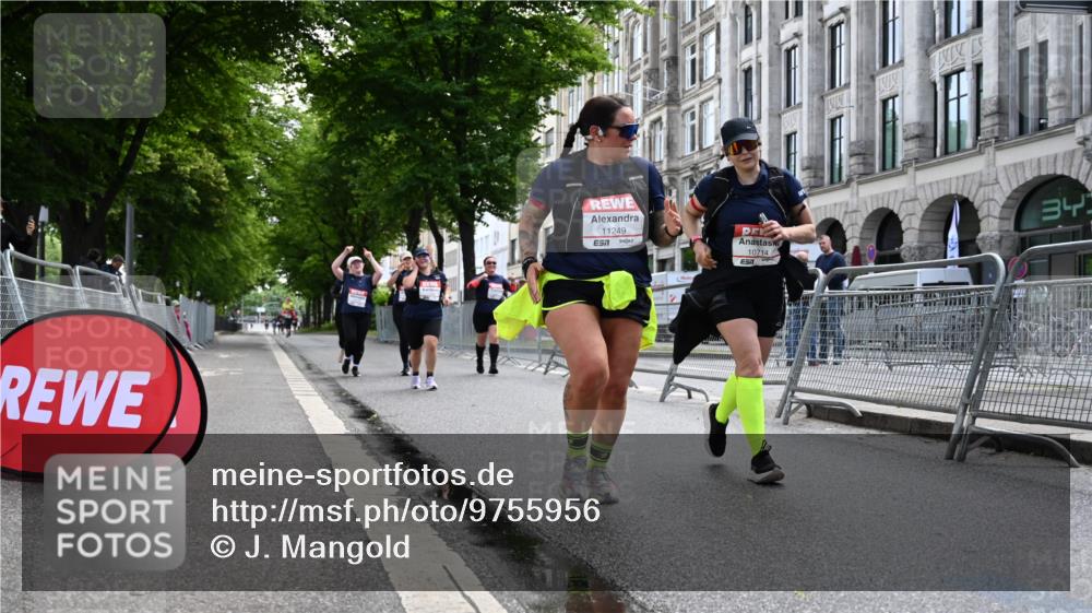 14.06.2026 - REWE Women's Run J. Mangold http://msf.ph/oto/9755956 14.06.2026 10:21:05 Ziel 10212, 10520, 10607, 10714, 11249, 11256 meine-sportfotos.de