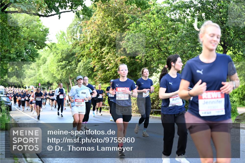 14.06.2026 - REWE Women's Run Dr. Thomas Lammeyer http://msf.ph/oto/9755960 14.06.2026 09:19:35 Laufen 7, 10831, 11472 meine-sportfotos.de