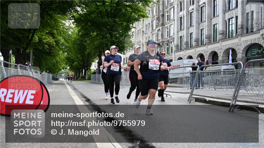 14.06.2026 - REWE Women's Run J. Mangold http://msf.ph/oto/9755979 14.06.2026 10:21:09 Ziel 10174, 10212, 10520, 10607, 10714, 11249, 11256 meine-sportfotos.de