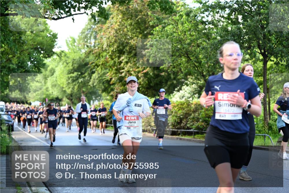 14.06.2026 - REWE Women's Run Dr. Thomas Lammeyer http://msf.ph/oto/9755985 14.06.2026 09:19:36 Laufen 10831, 11472 meine-sportfotos.de