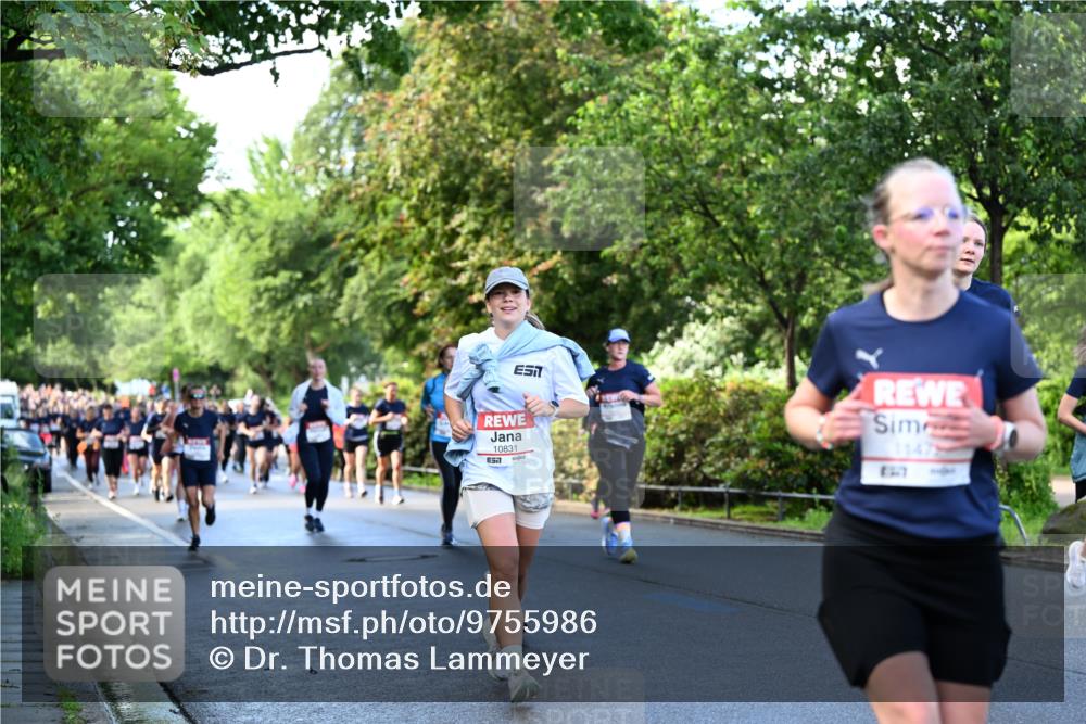 14.06.2026 - REWE Women's Run Dr. Thomas Lammeyer http://msf.ph/oto/9755986 14.06.2026 09:19:36 Laufen 10831, 7, 1147 meine-sportfotos.de