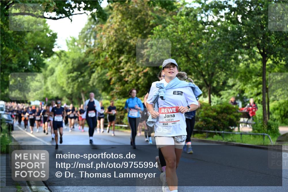 14.06.2026 - REWE Women's Run Dr. Thomas Lammeyer http://msf.ph/oto/9755994 14.06.2026 09:19:37 Laufen 10831, 57 meine-sportfotos.de