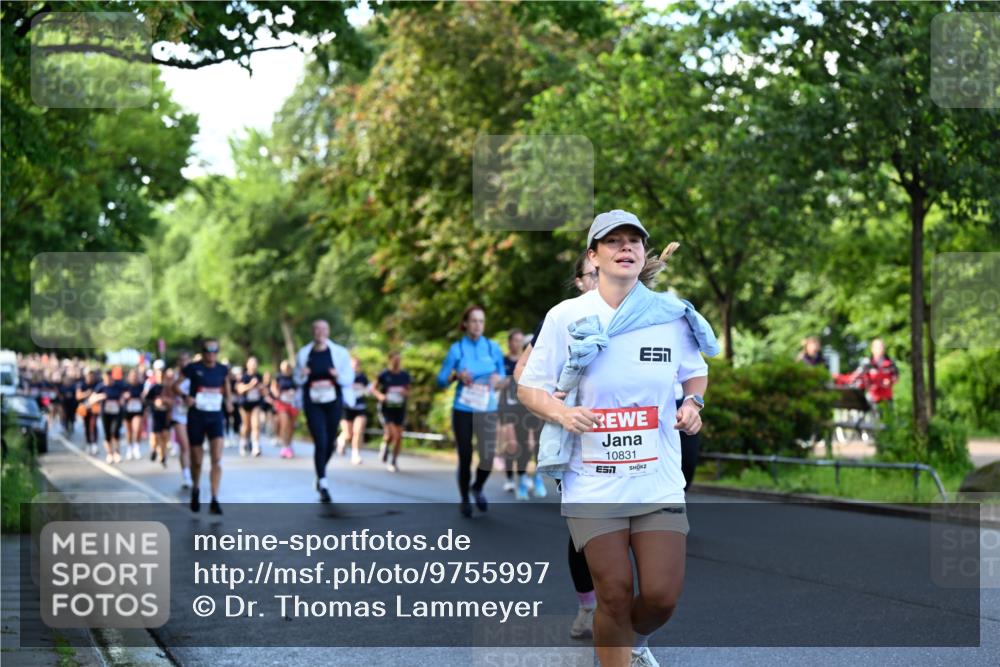 14.06.2026 - REWE Women's Run Dr. Thomas Lammeyer http://msf.ph/oto/9755997 14.06.2026 09:19:37 Laufen 10831 meine-sportfotos.de