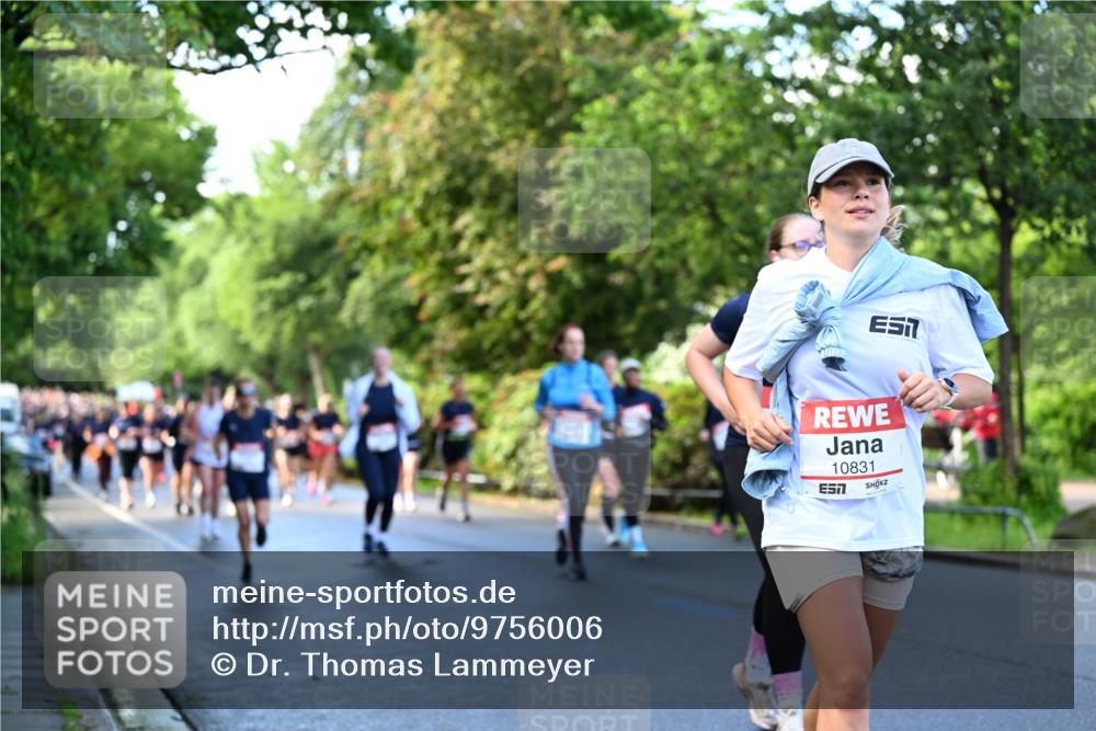 14.06.2026 - REWE Women's Run Dr. Thomas Lammeyer http://msf.ph/oto/9756006 14.06.2026 09:19:38 Laufen 10831 meine-sportfotos.de