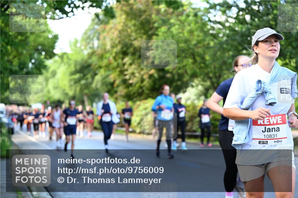 14.06.2026 - REWE Women's Run Dr. Thomas Lammeyer http://msf.ph/oto/9756009 14.06.2026 09:19:38 Laufen 10831 meine-sportfotos.de