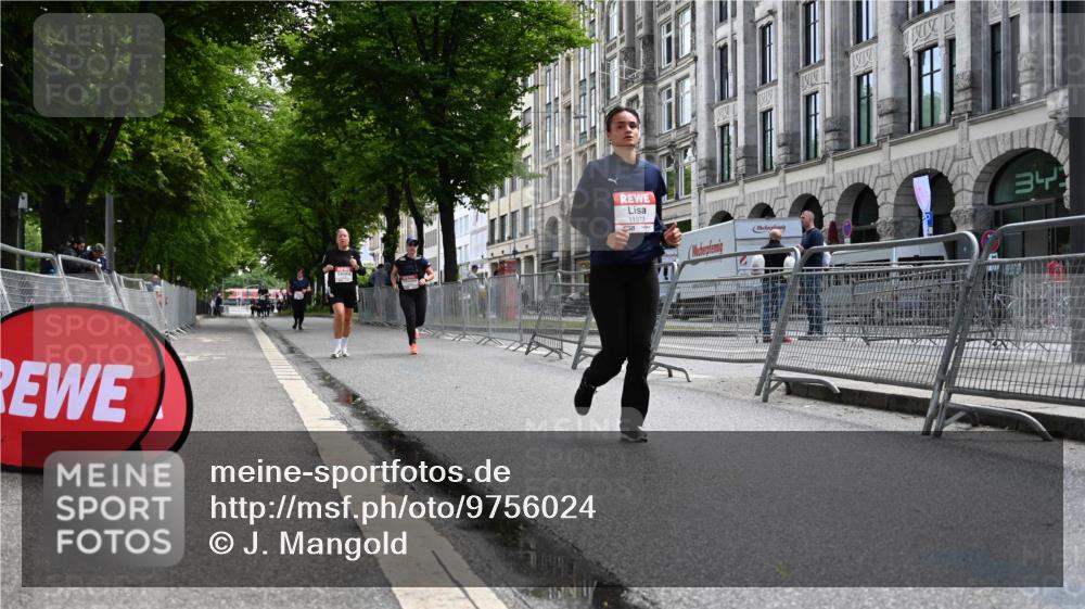 14.06.2026 - REWE Women's Run J. Mangold http://msf.ph/oto/9756024 14.06.2026 10:22:17 Ziel 10305, 10731, 11373 meine-sportfotos.de